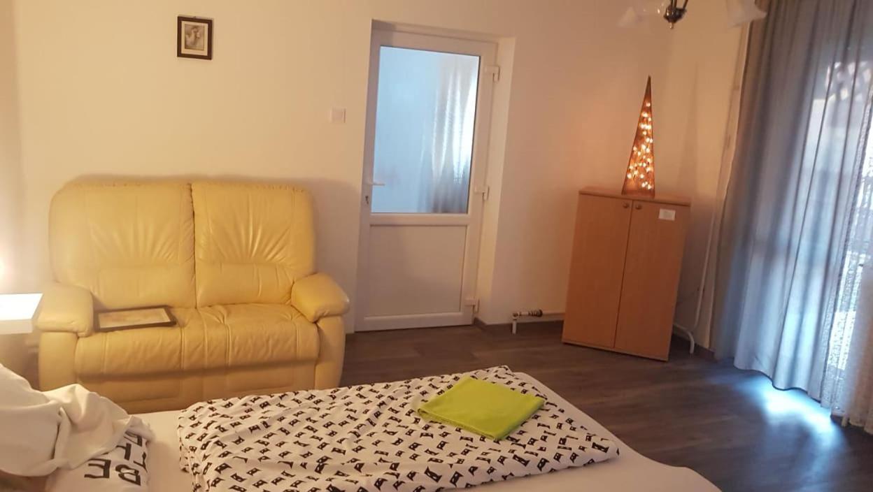 Kovacs Vendeghaz Apartment Mátraderecske Exterior photo